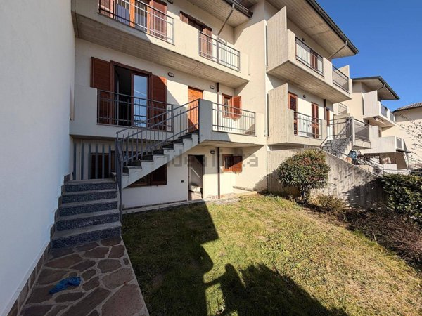 casa indipendente in vendita a Gazzaniga in zona Masserini