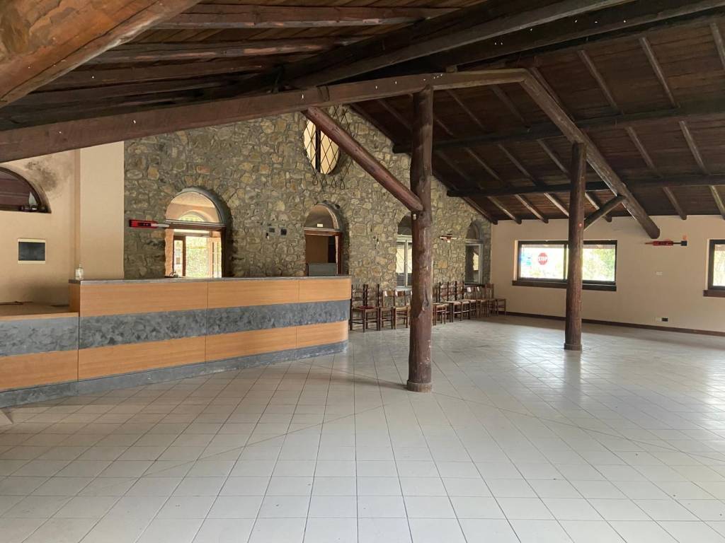 negozio in vendita a Gazzaniga