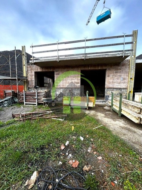 appartamento in vendita a Gazzaniga in zona Orezzo