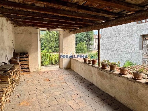 casa indipendente in vendita a Gazzaniga