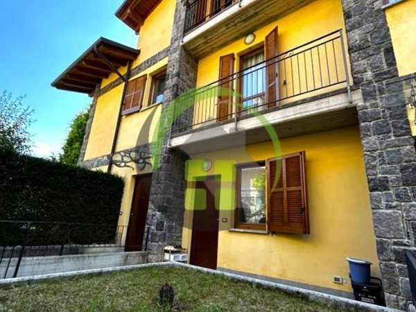 casa indipendente in vendita a Gazzaniga in zona Masserini