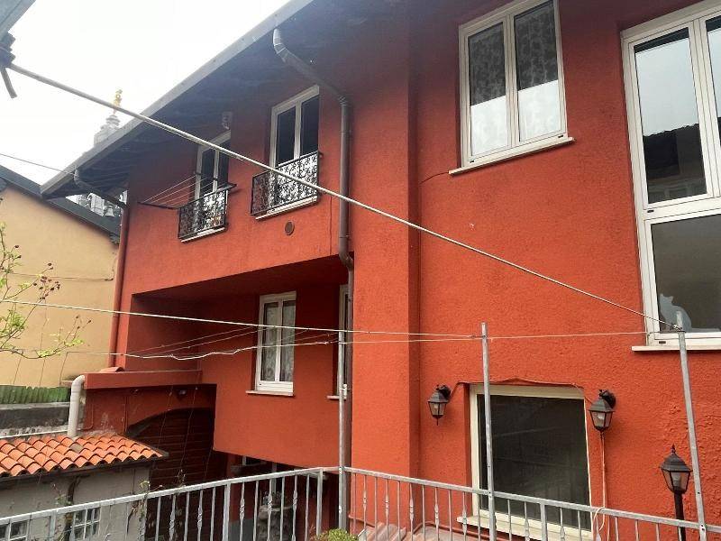 casa indipendente in vendita a Gazzaniga