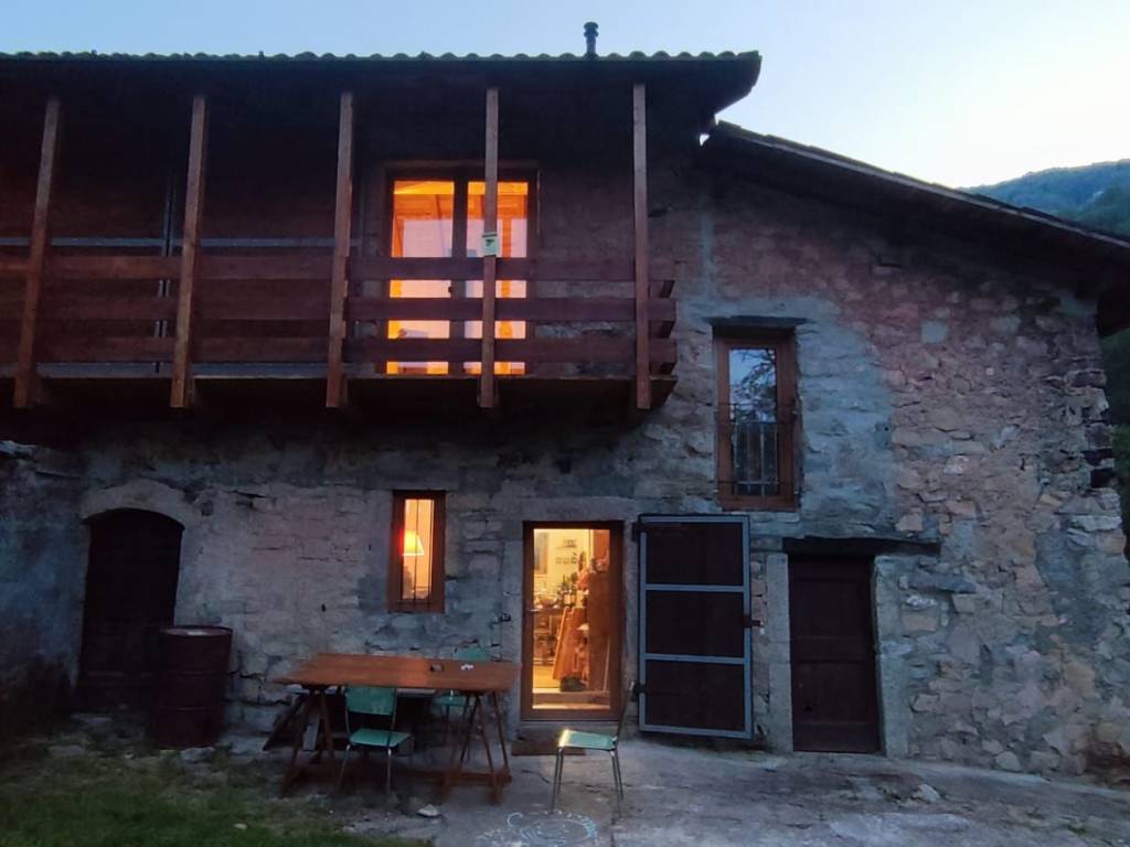 casa indipendente in vendita a Gazzaniga