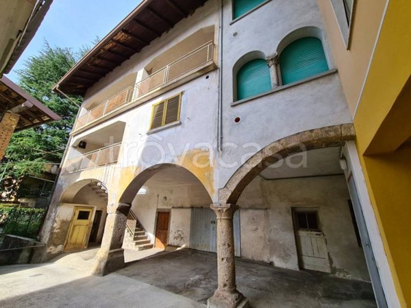 casa indipendente in vendita a Gazzaniga