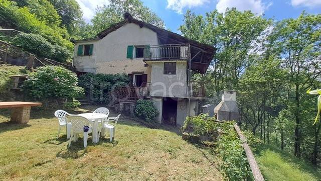 casa indipendente in vendita ad Alpette