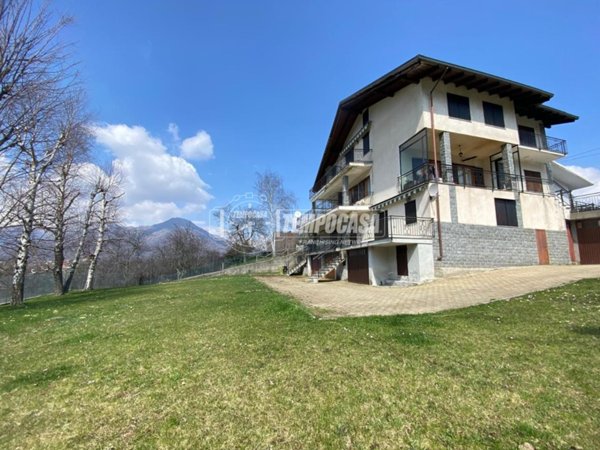 appartamento in vendita ad Alpette