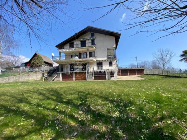 appartamento in vendita ad Alpette