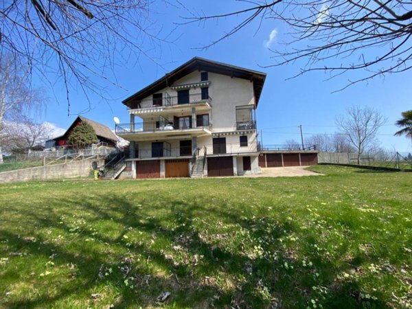 appartamento in vendita ad Alpette