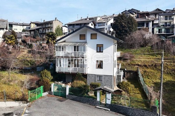 casa indipendente in vendita ad Alpette