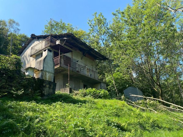 casale in vendita ad Alpette