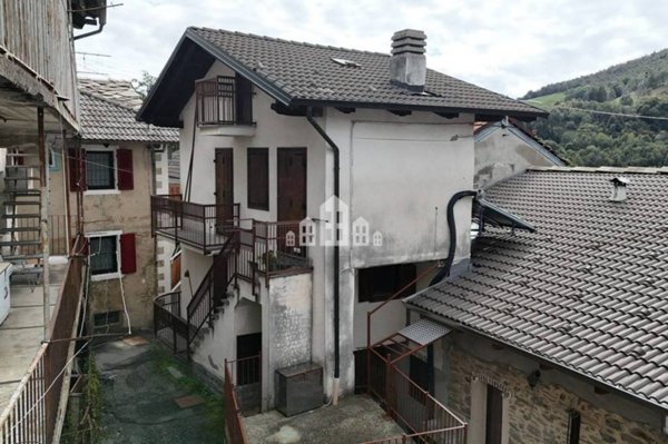 appartamento in vendita ad Alpette