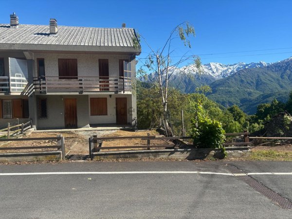 casa indipendente in vendita ad Alpette