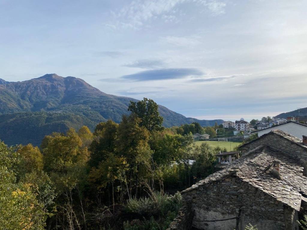 casa indipendente in vendita ad Alpette