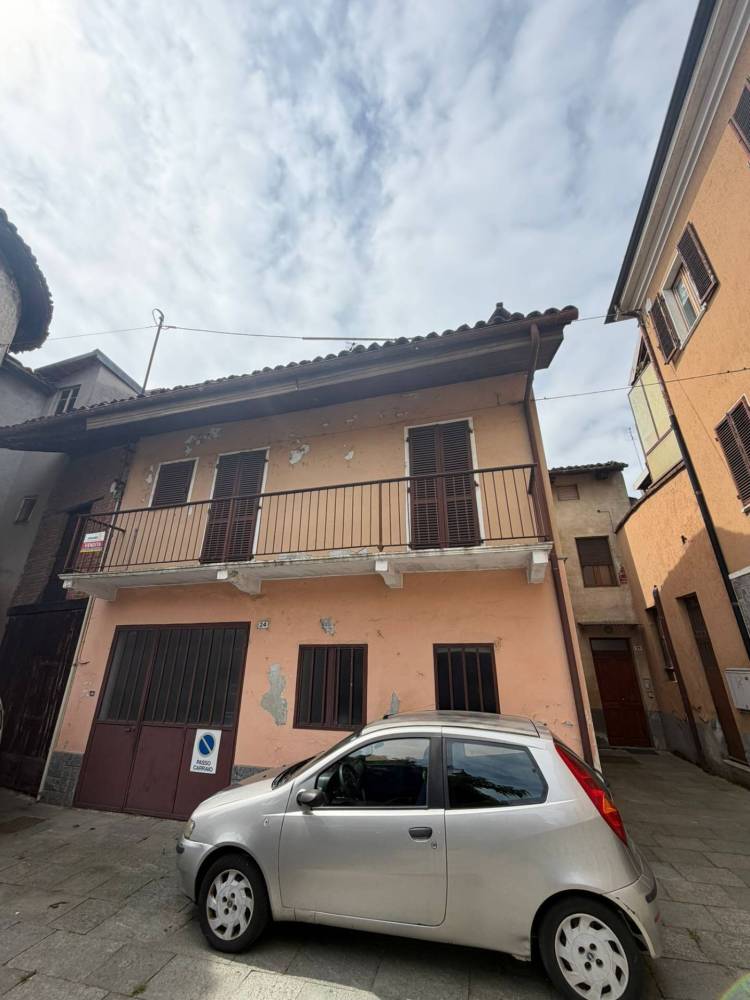 casa indipendente in vendita ad Alpette