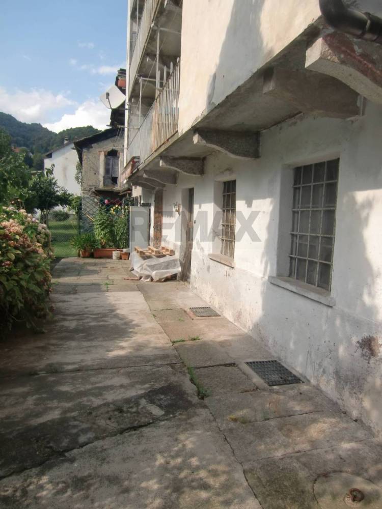 casa indipendente in vendita ad Alpette