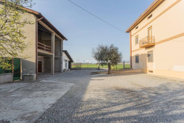 casa indipendente in vendita a Ghisalba