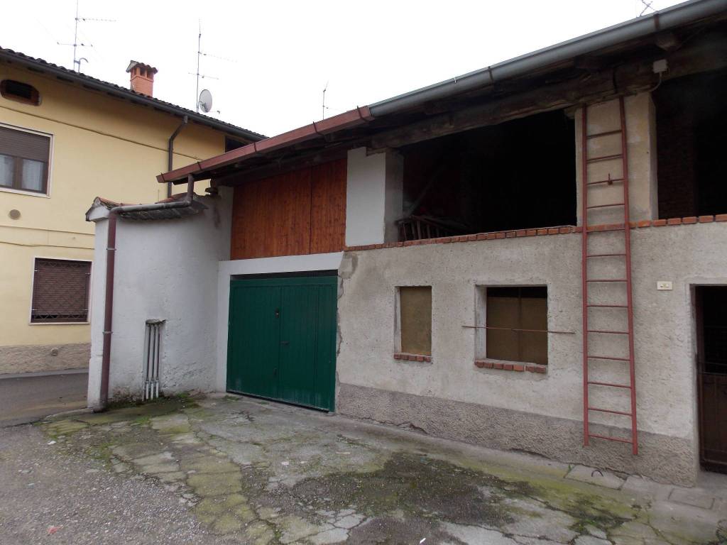 casa indipendente in vendita a Ghisalba