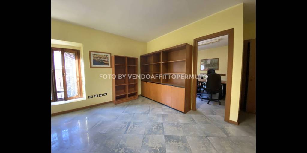ufficio in vendita a Ghisalba