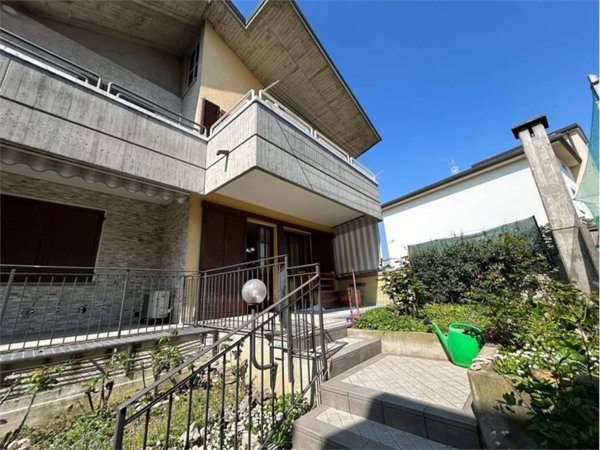 casa indipendente in vendita a Ghisalba