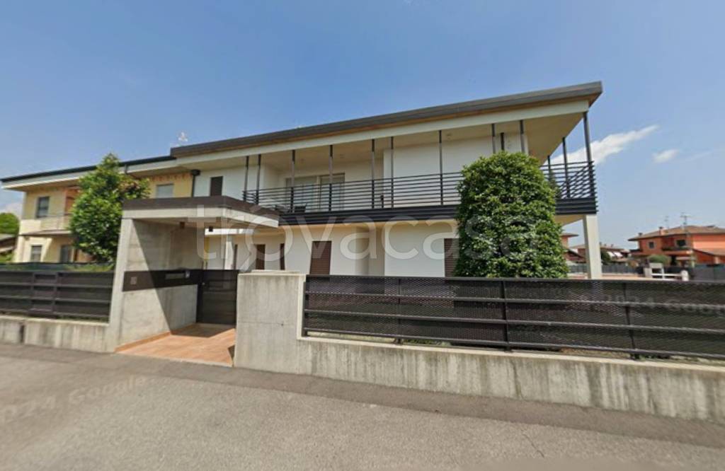 casa indipendente in vendita a Ghisalba