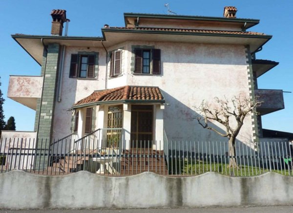 casa indipendente in vendita a Ghisalba