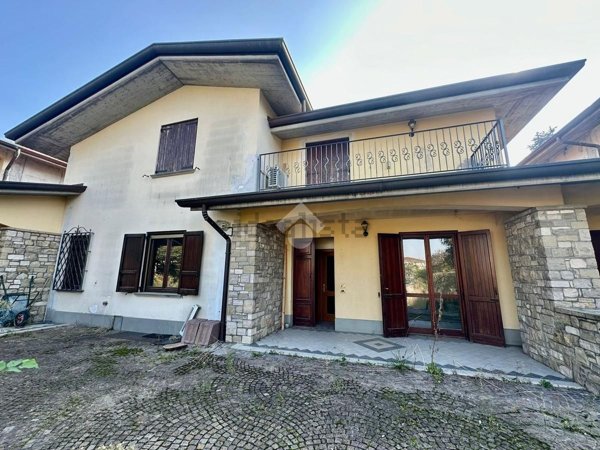 appartamento in vendita a Ghisalba