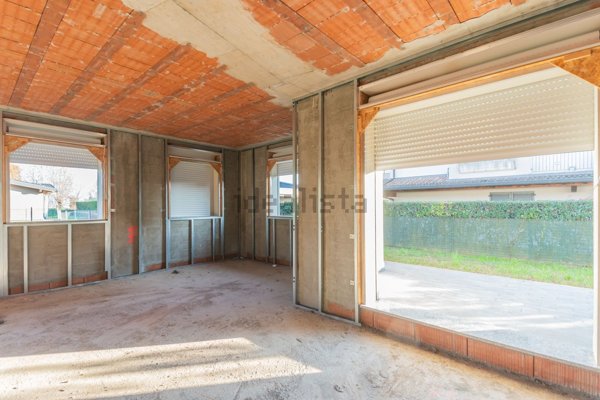 casa indipendente in vendita a Ghisalba