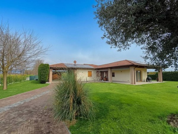 casa indipendente in vendita a Ghisalba