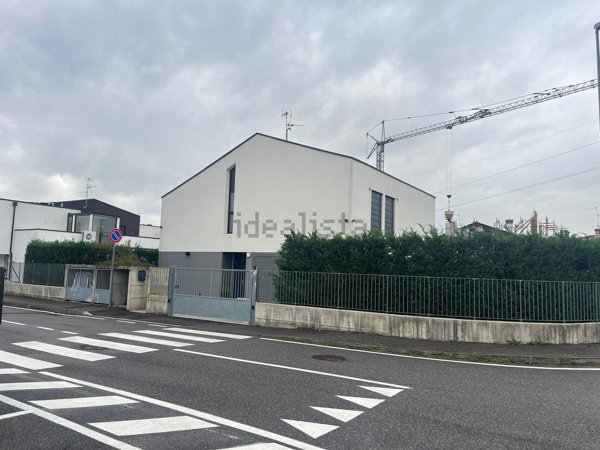 casa indipendente in vendita a Ghisalba