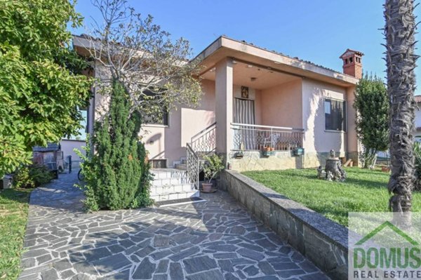 casa indipendente in vendita a Ghisalba