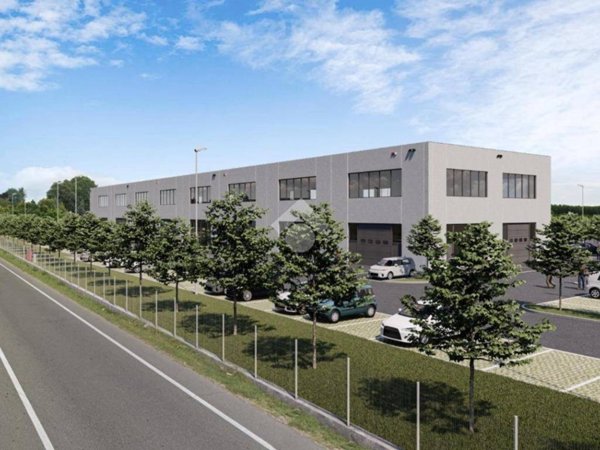 locale commerciale in vendita a Gorlago