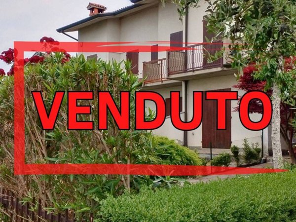 casa indipendente in vendita a Gorlago in zona Montecchi