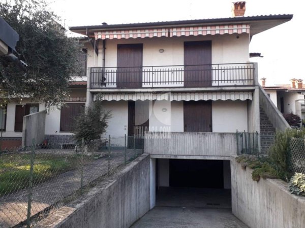 appartamento in vendita a Gorlago