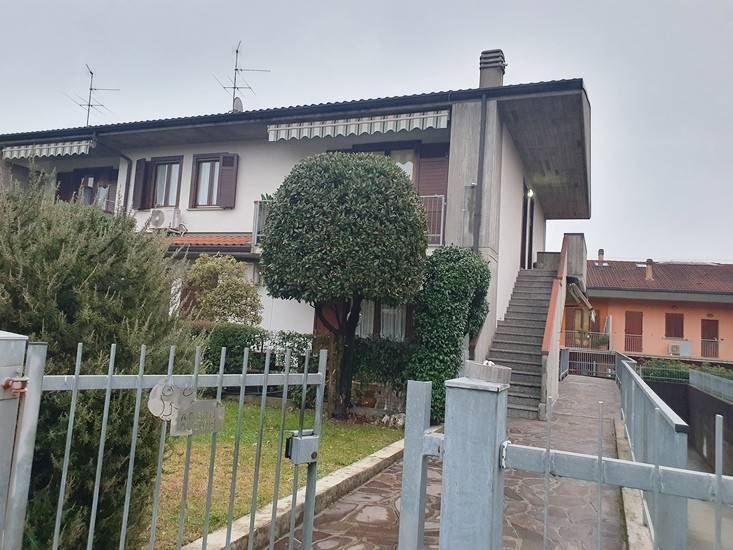 appartamento in vendita a Gorlago