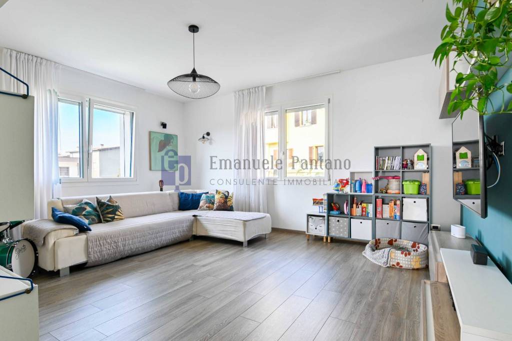 casa indipendente in vendita a Gorlago