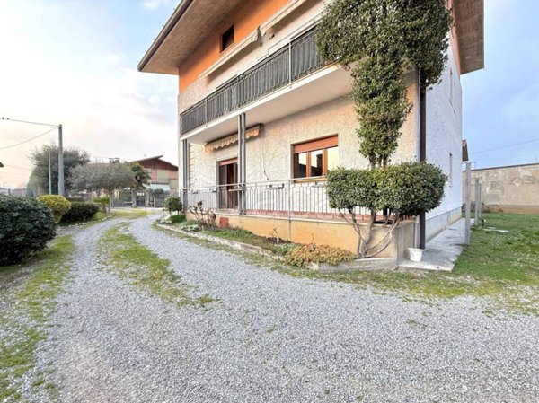 appartamento in vendita a Gorlago