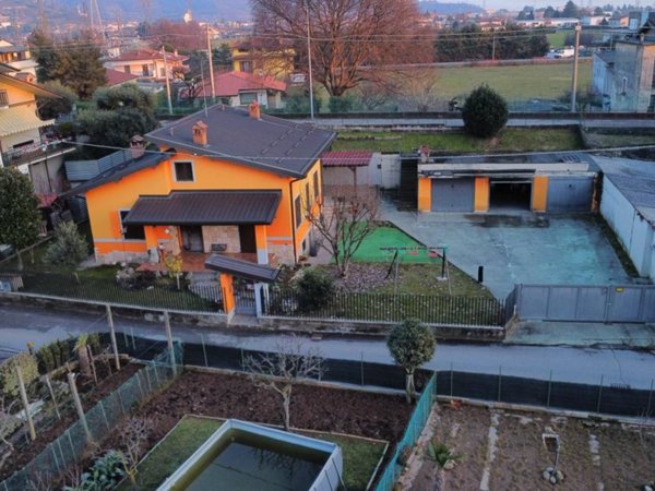 casa indipendente in vendita a Gorlago