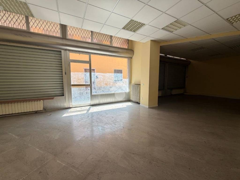 negozio in vendita a Gorlago