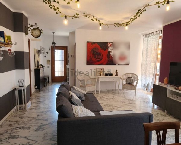 appartamento in vendita a Gorlago in zona Montecchi