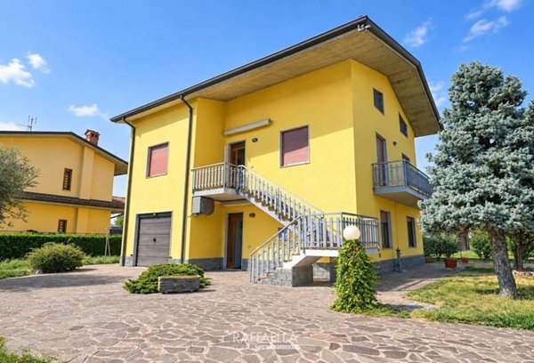 casa indipendente in vendita a Gorlago in zona Borghetti