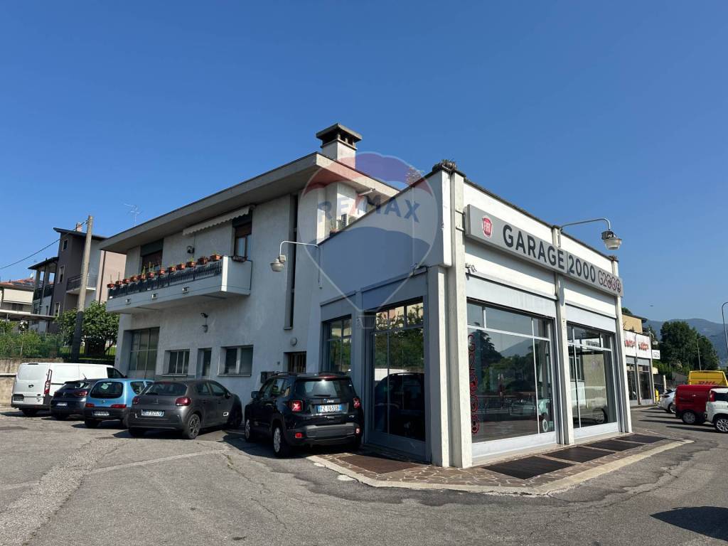 negozio in vendita a Gorle