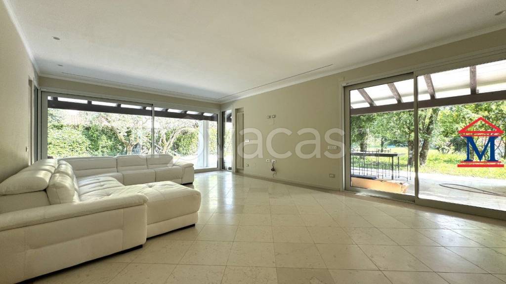 casa indipendente in vendita a Gorle