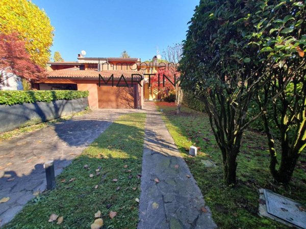 casa indipendente in vendita a Gorle