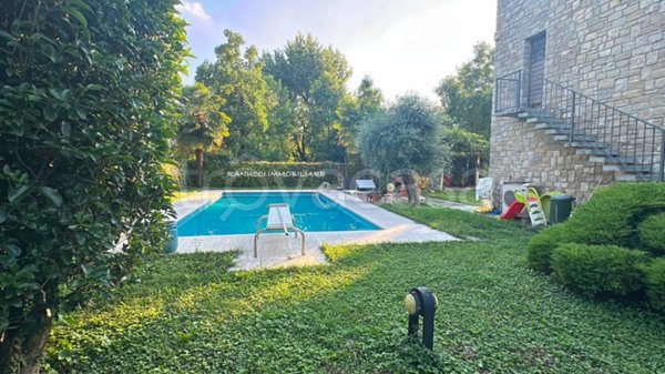 casa indipendente in vendita a Gorle