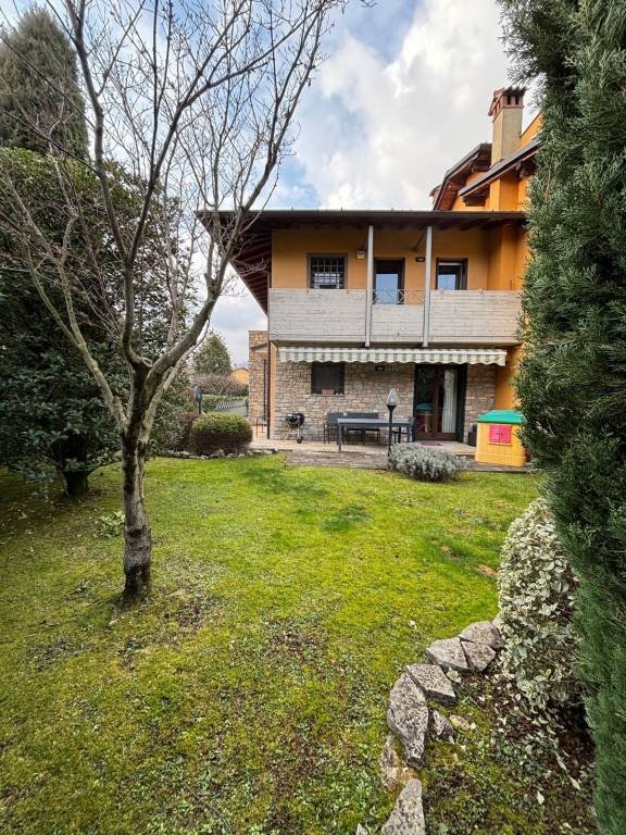 casa indipendente in vendita a Gorle