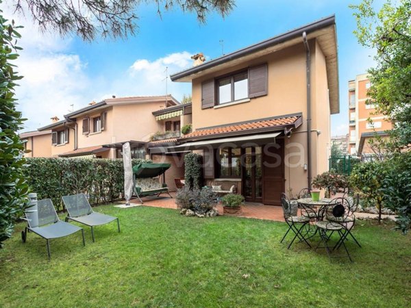 casa indipendente in vendita a Gorle