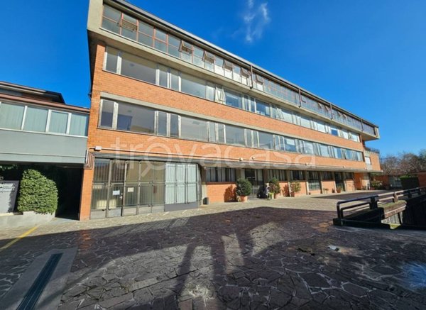 locale commerciale in vendita a Gorle