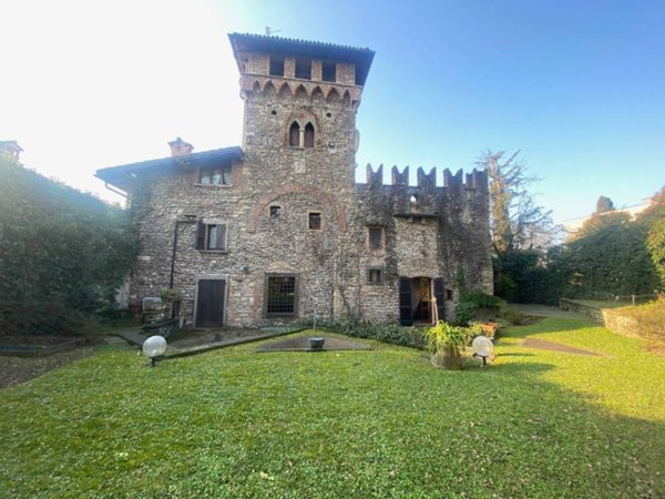 villa in vendita a Gorle