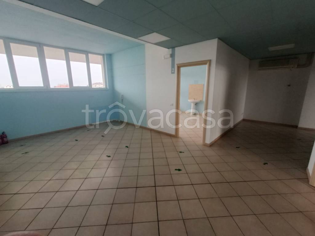 ufficio in vendita a Gorle