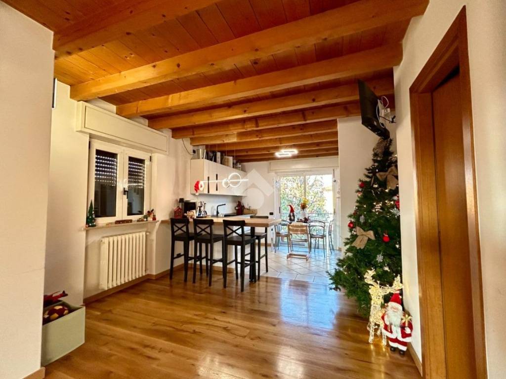 casa indipendente in vendita a Gorle